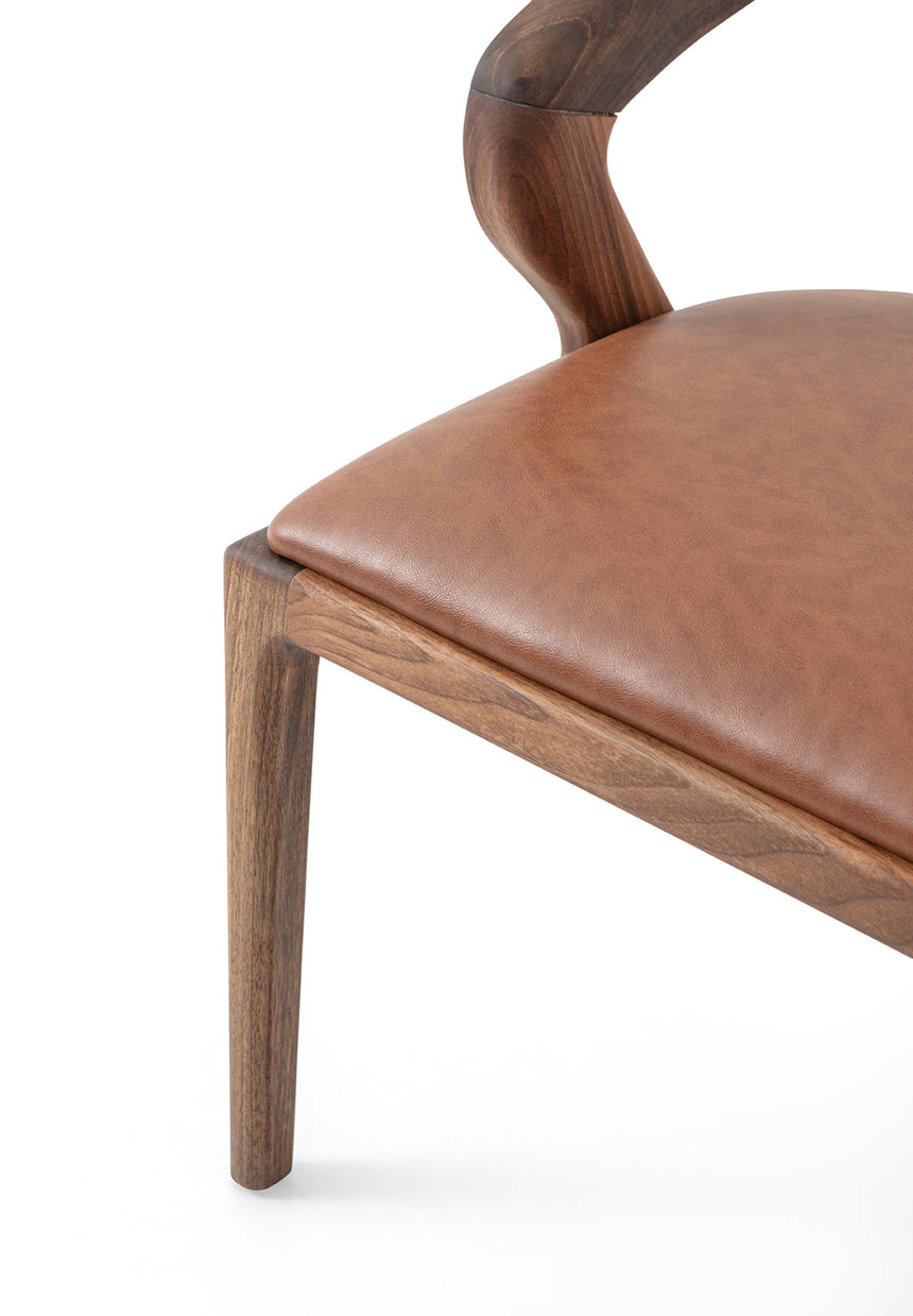 Reštauračná stolička Isla s voliteľným čalúnením a morením