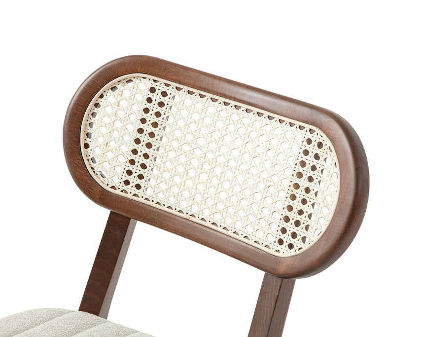 Prútená reštauračná stolička Evans s voliteľným čalúnením, morená