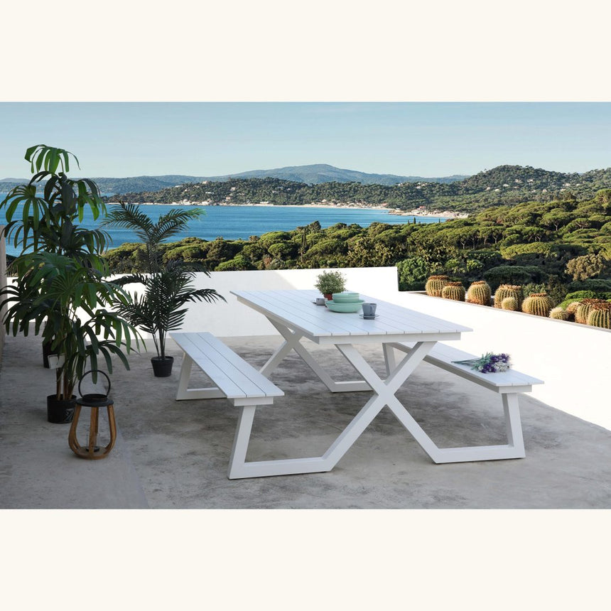 Jedálenský stôl Darby s lavicami, biely