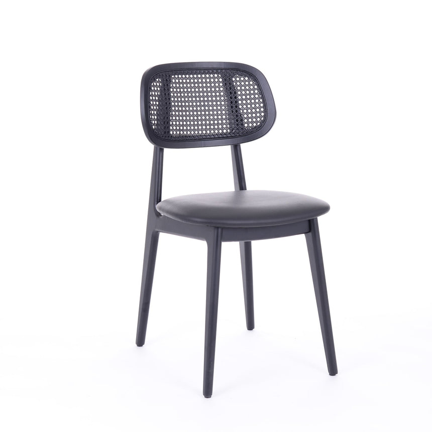 Jedálenská stolička Benet BR - voliteľné čalúnenie/morenie