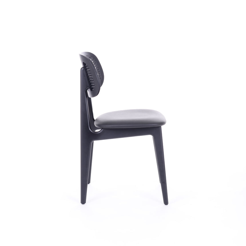 Jedálenská stolička Benet BR - voliteľné čalúnenie/morenie