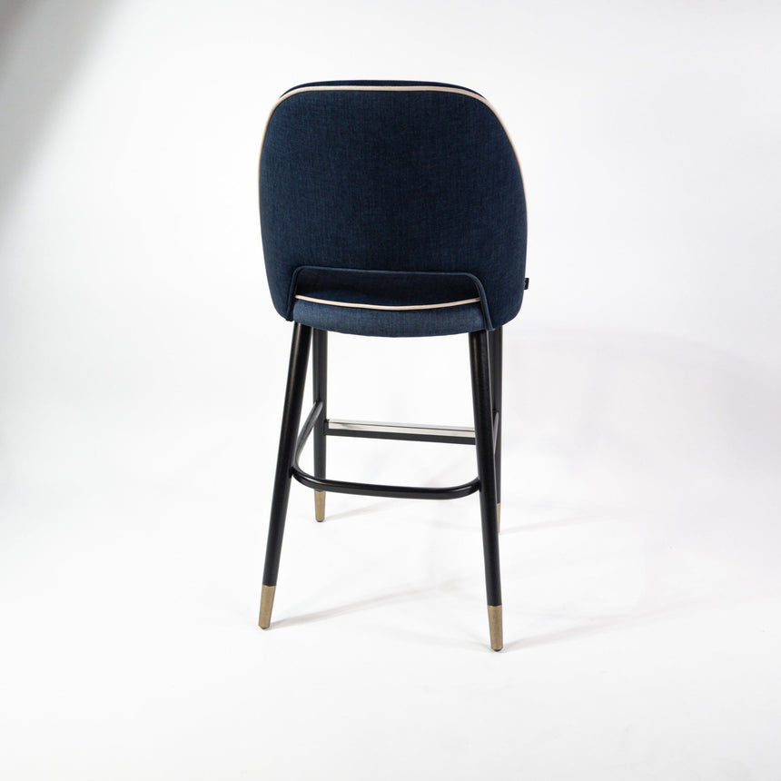 Barová stolička SUN II – moderný dizajn s profesionálnym pohodlím