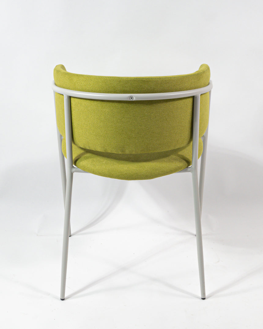 Julia étkezőszék választható szövettel, és lábszínnel