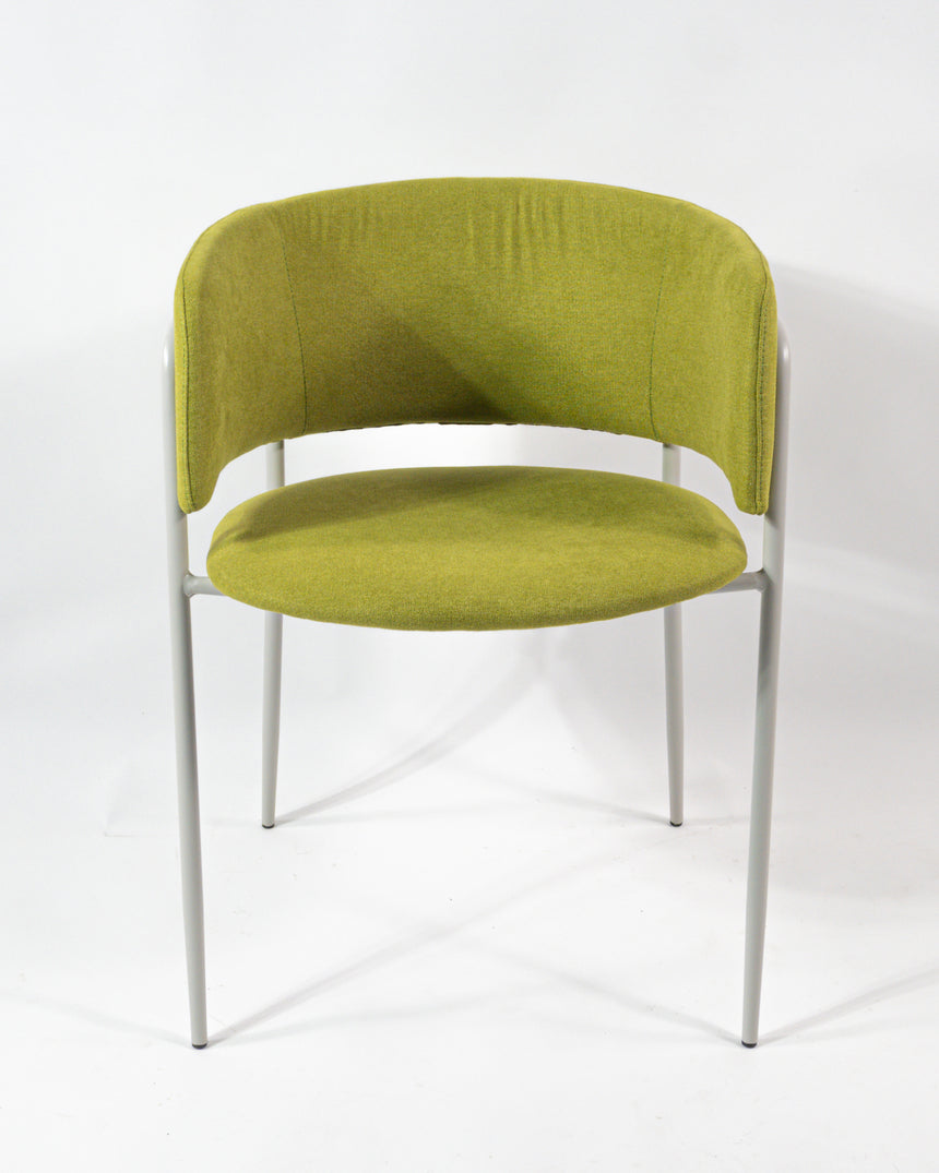 Julia étkezőszék választható szövettel, és lábszínnel