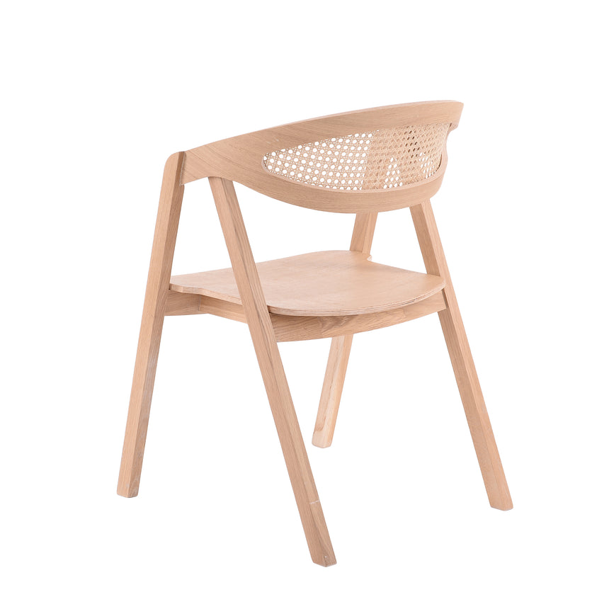 Reštauračná stolička Guru C - s voliteľným čalúnením/morením