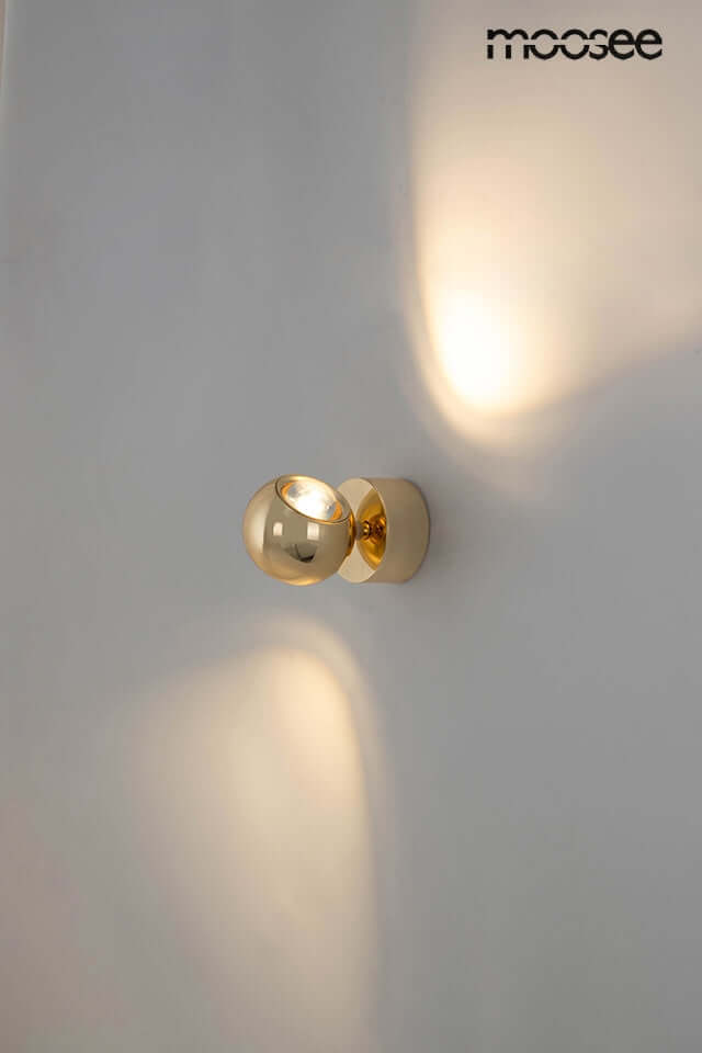 Nástenná lampa Eos zlatá