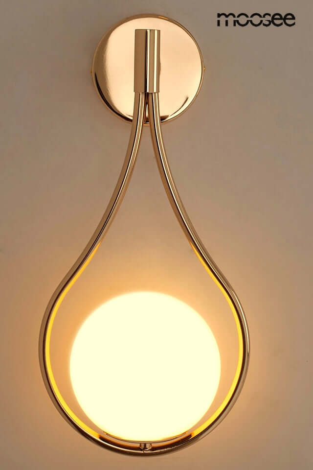 11. Nástenná lampa Roma zlatá