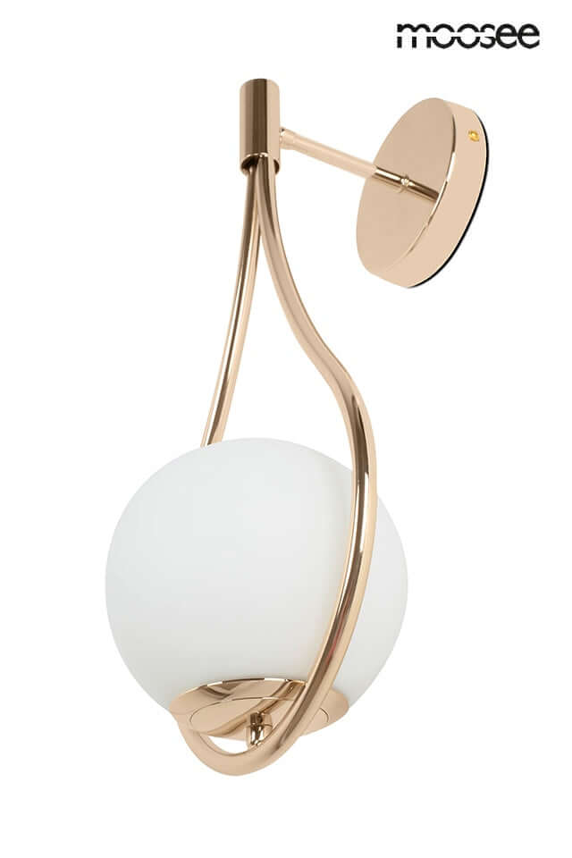 11. Nástenná lampa Roma zlatá