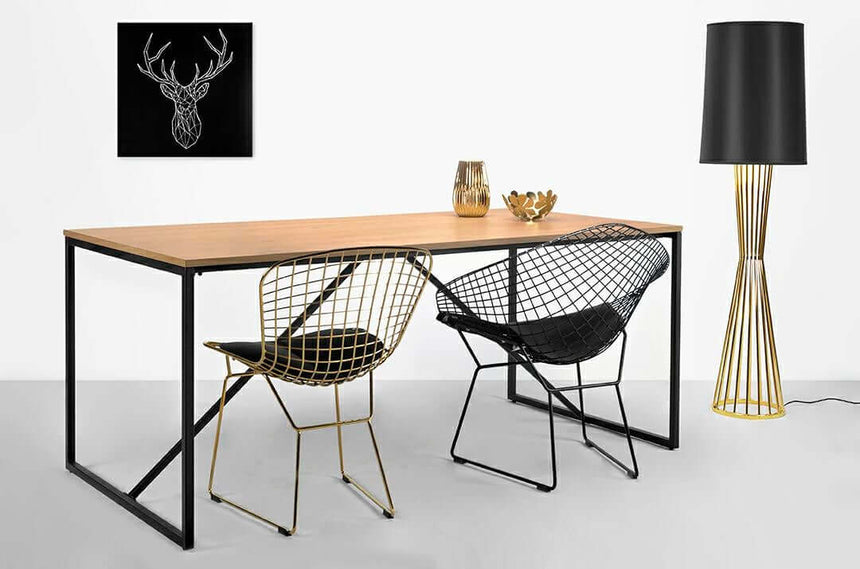 Stojaca lampa Holmes zlatá s čiernym tienidlom – kovová