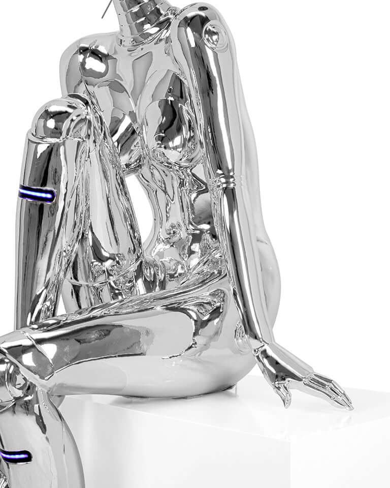 Socha / stojaca lampa Cyber Woman