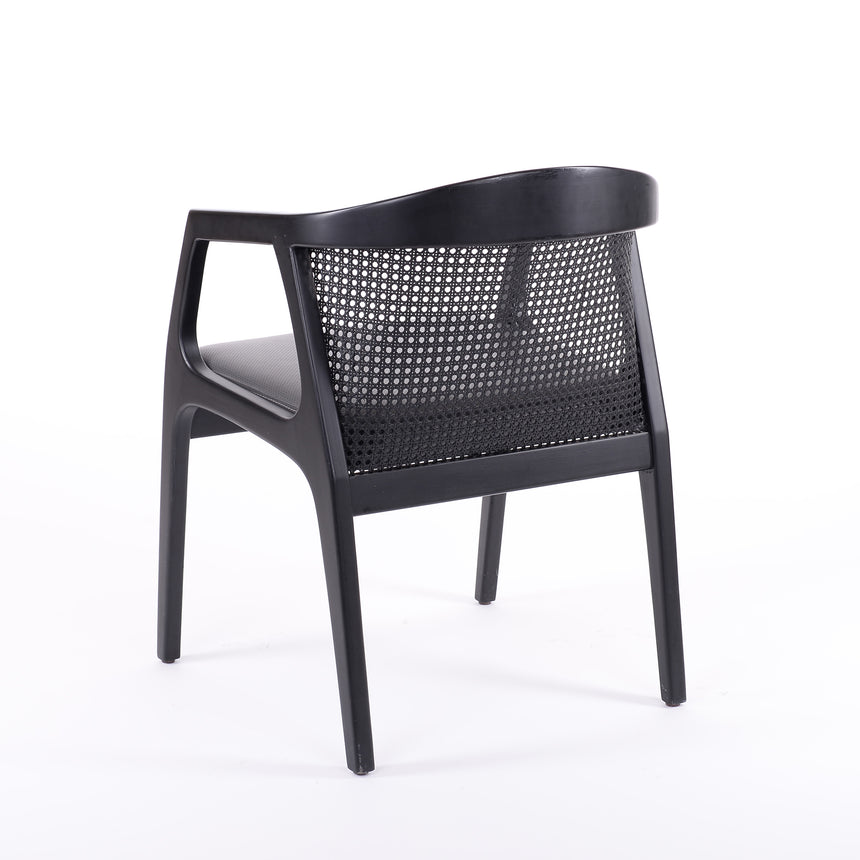 Jedálenská stolička Luxor - voliteľné čalúnenie/morenie