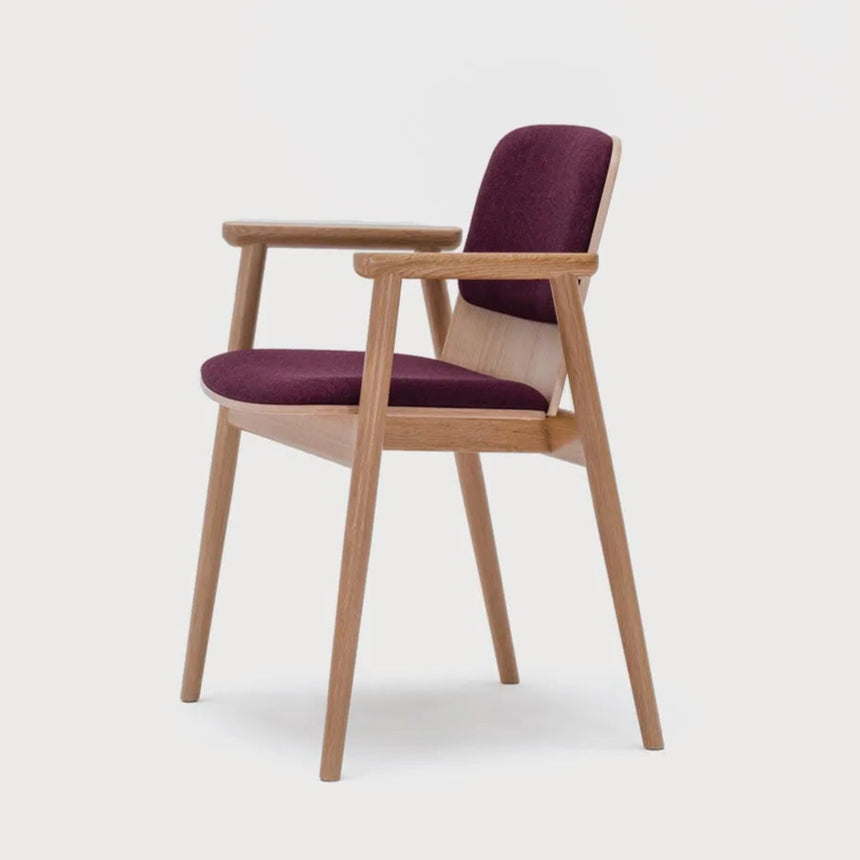 Čalúnená stolička II., stránkovaná podpera B-4395.