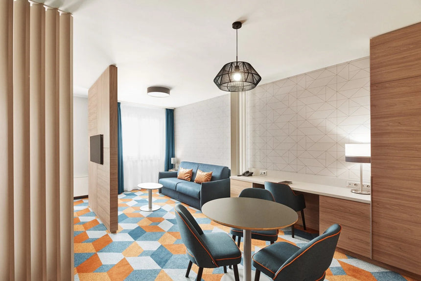 Jedálenská stolička Sun II - s voliteľným čalúnením