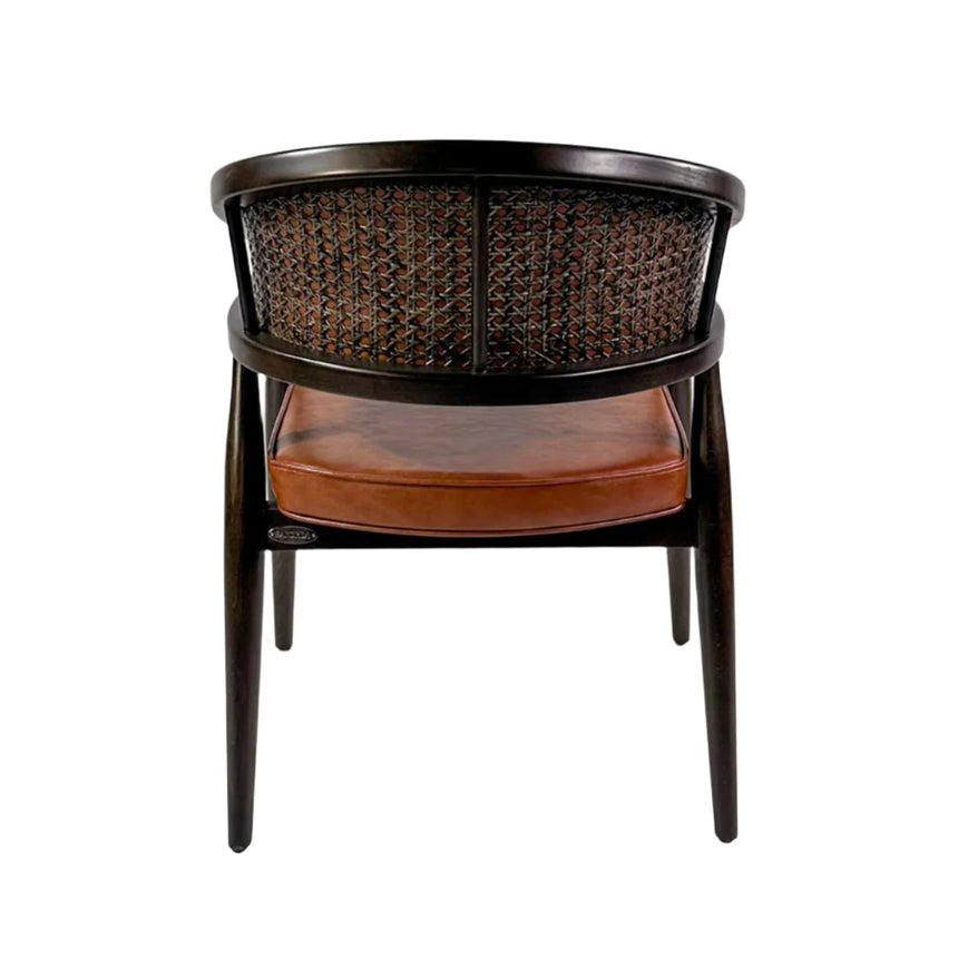 Stolička Parma s voliteľným čalúnením a morením