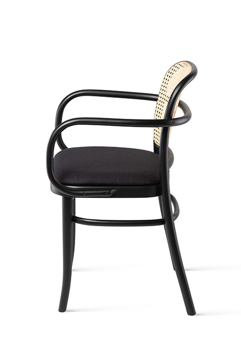 Drevená reštauračná stolička 811 B-811/1