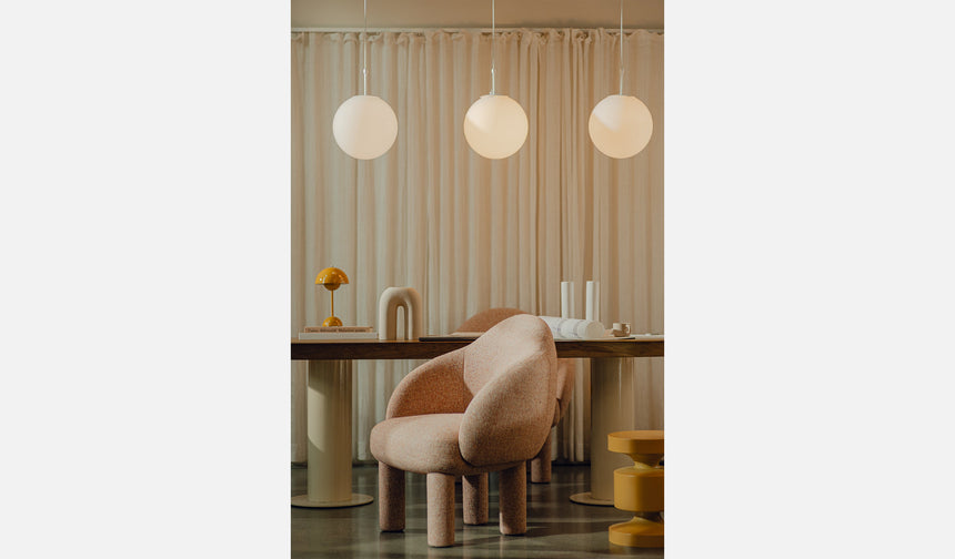 Dumbo – profesionálna stolička, dostupná vo viacerých farbách