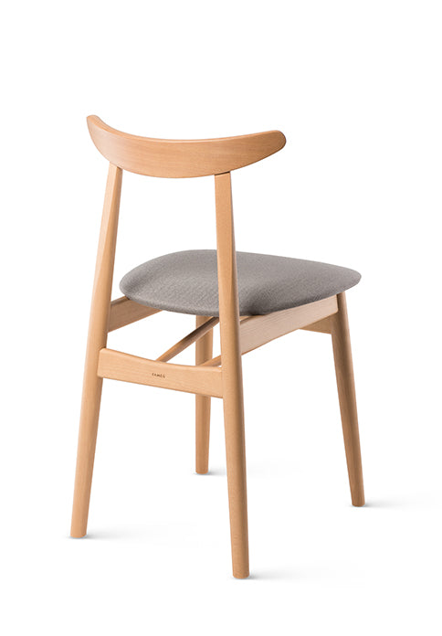 Drevená reštauračná stolička Finn A-1609