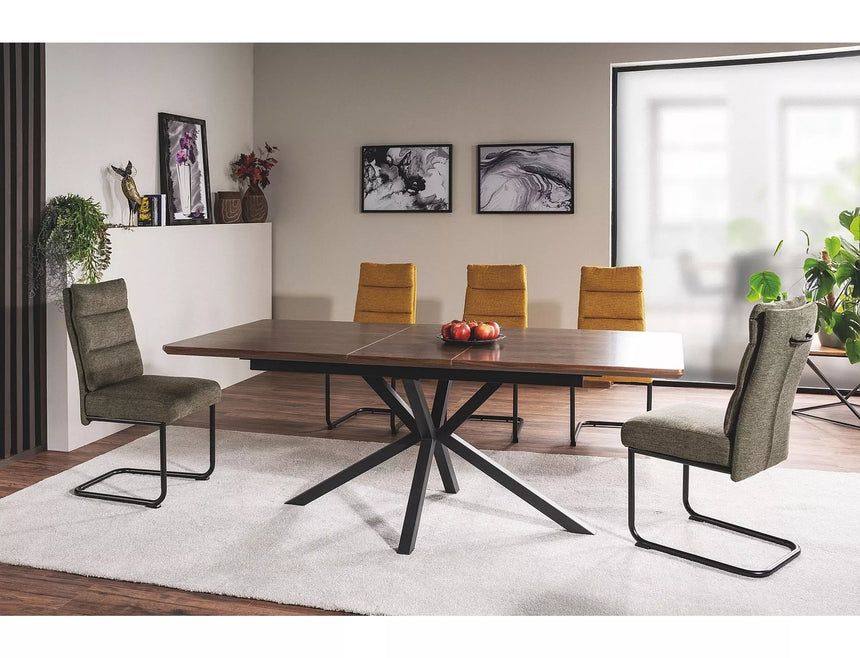 Jedálenský stôl Logan I.