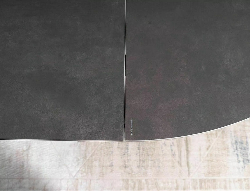 Jedálenský stôl z keramiky Porto