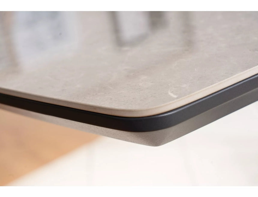 Jedálenský stôl z keramického materiálu Cortez