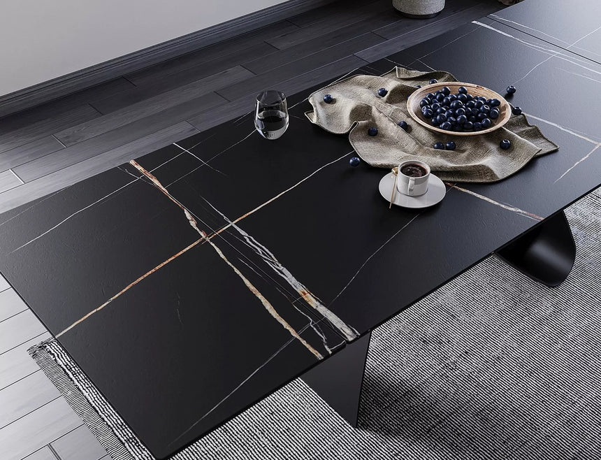 Jedálenský stôl z keramickej ocele Dune