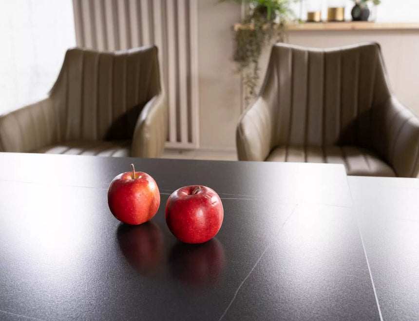 Jedálenský stôl Genesis