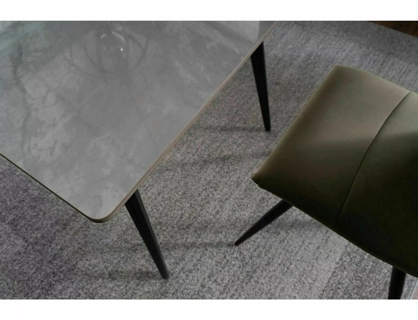 Jedálenský stôl Ivy