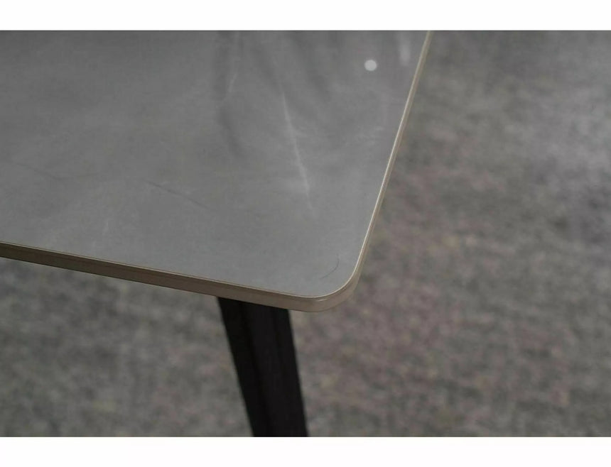 Jedálenský stôl Ivy