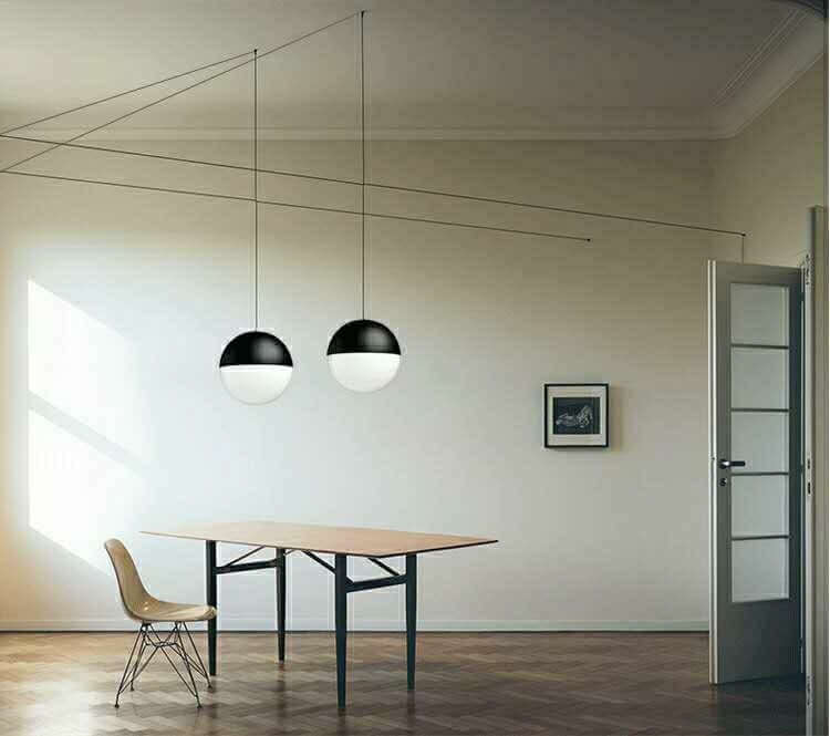 30. Nástenná lampa Bowl Duo čierna