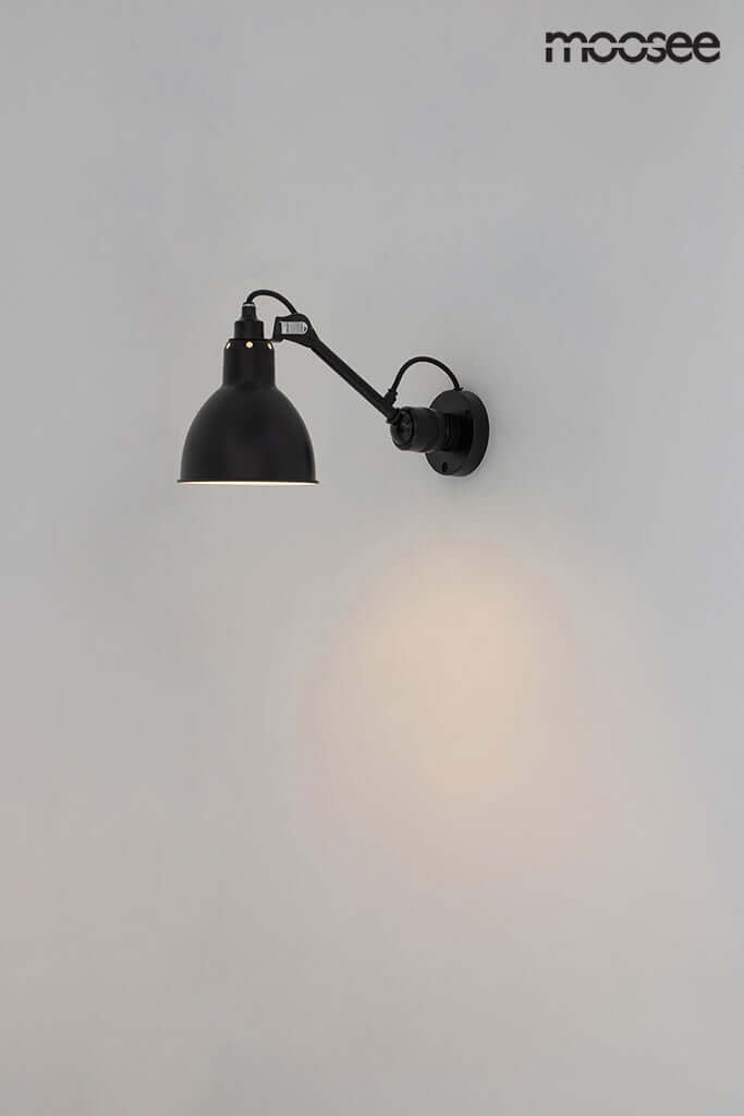 29. Nástenná lampa Frank čierna