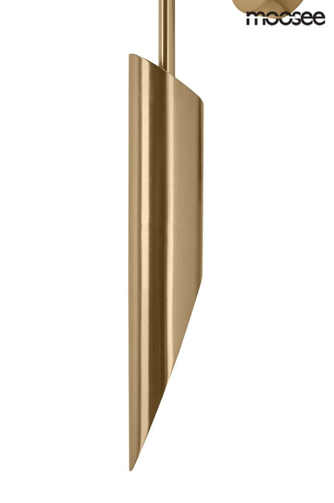 39. Nástenná lampa Locca zlatá