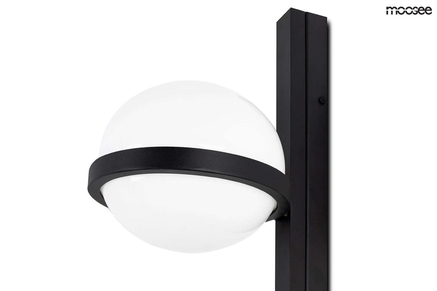 33. Nástenná lampa Plant Wall čierna