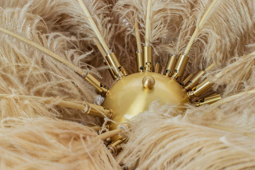 Stojacia lampa Tiffany 175 – béžová mosadz / prírodné perie