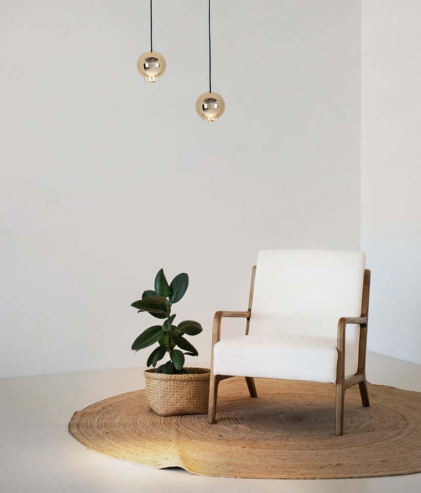 Závesná lampa Ojo zlatá