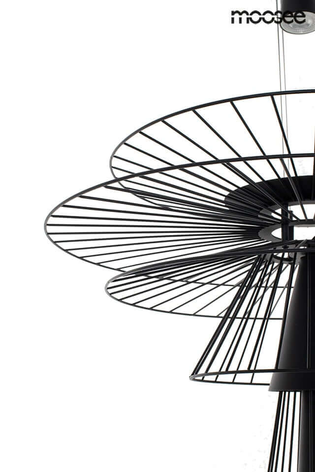 Závesná lampa Sesto čierna