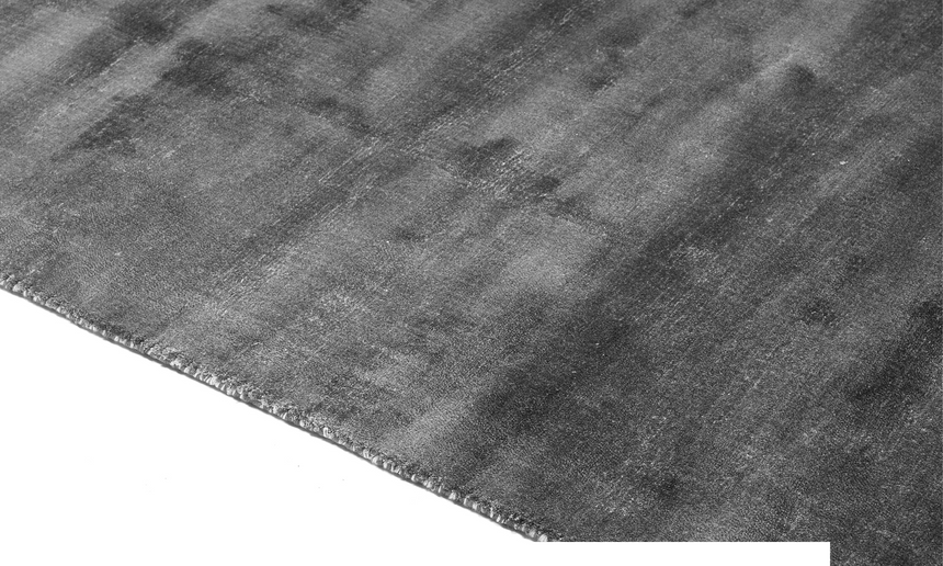 Plain Steel Gray viszkóz szőnyeg enteriőrben