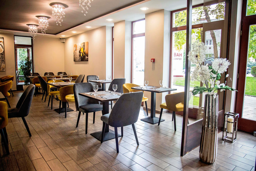 Jedálenská stolička Crea - s voliteľným čalúnením