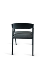 Jedálenská stolička Frame P - s voliteľným čalúnením/morením 