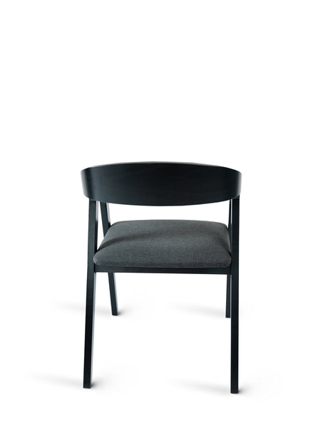 Jedálenská stolička Frame P - s voliteľným čalúnením/morením 