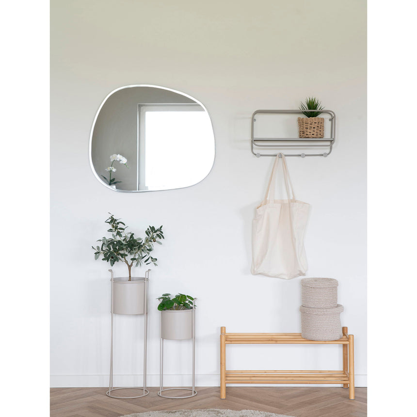 Stojan na topánky v Manause