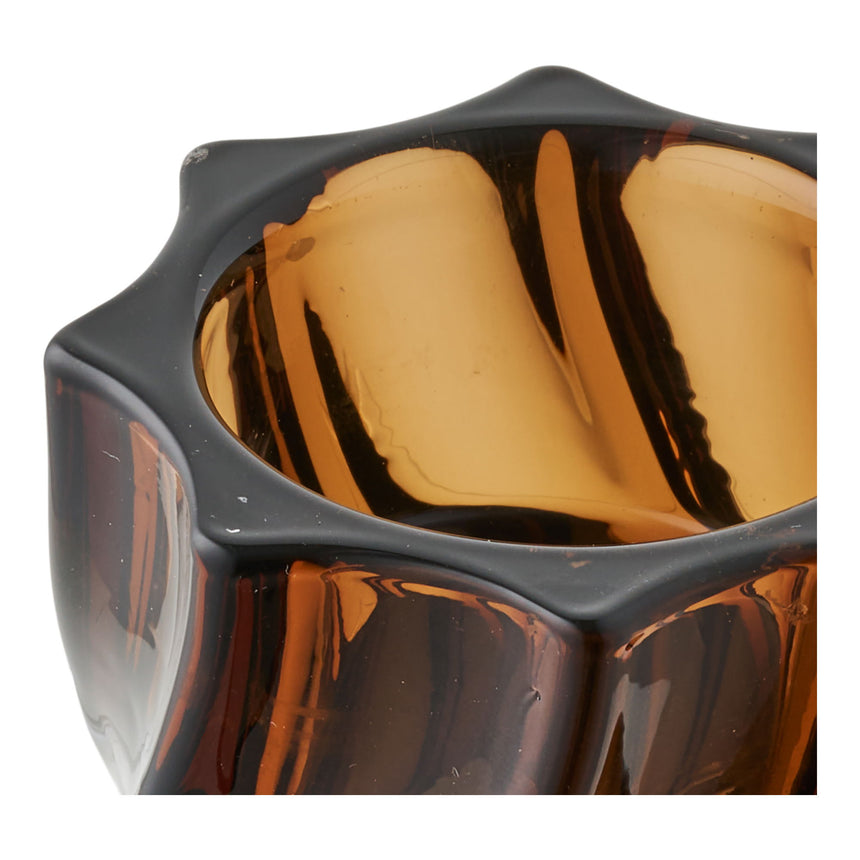 svietnik z 18. storočia