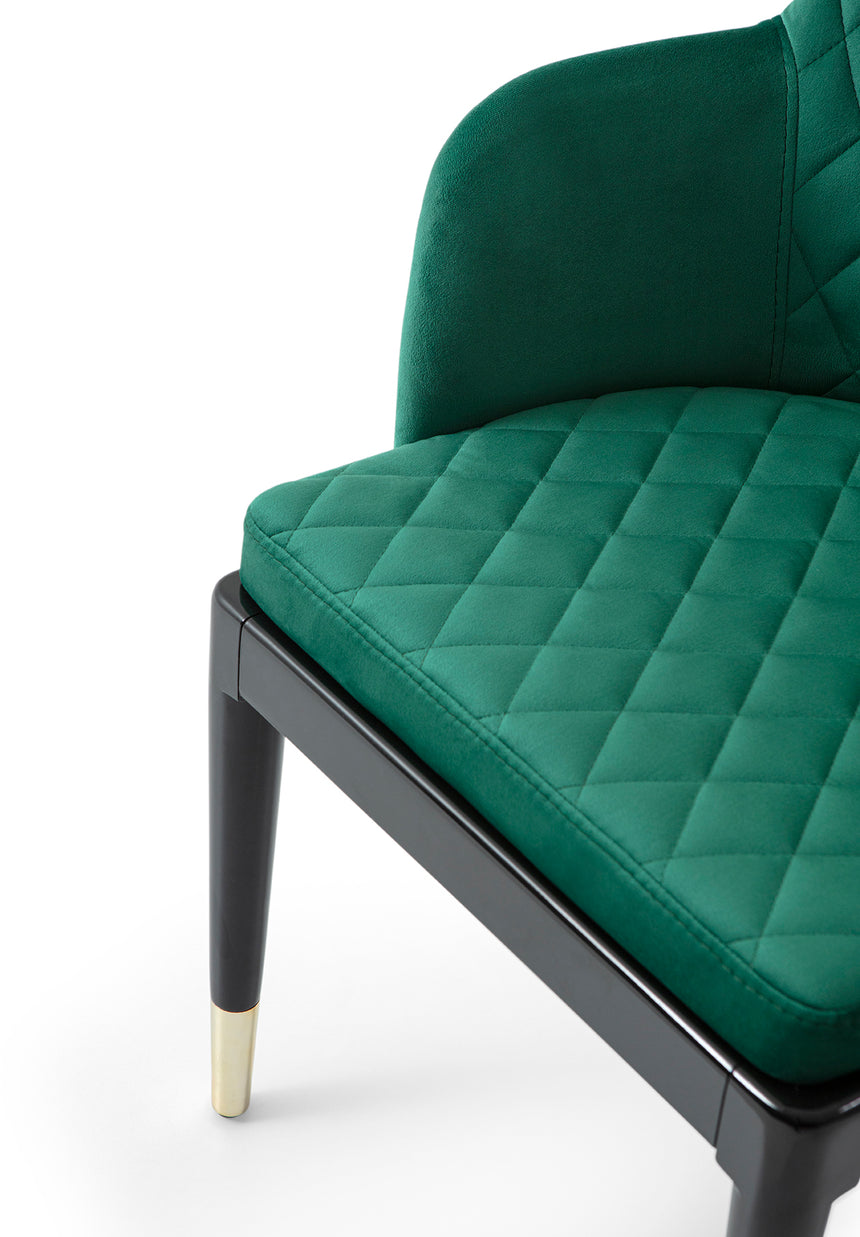 Reštauračná stolička Charla s voliteľným čalúnením a morením