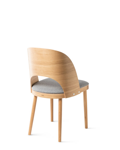 Drevená reštauračná stolička A-1411