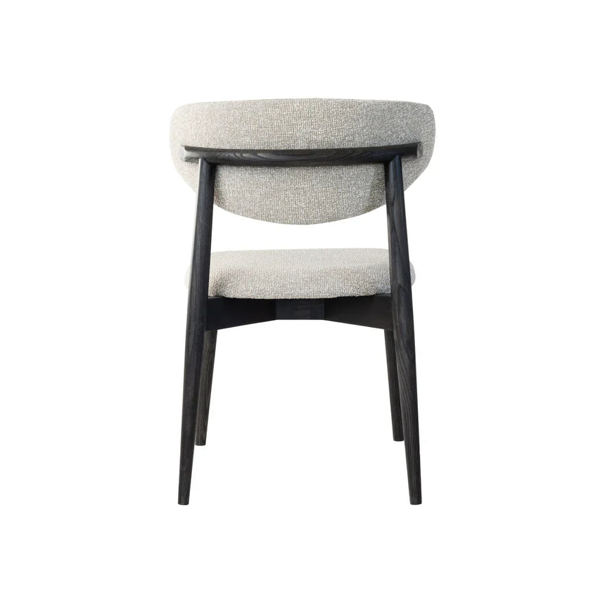 Stolička Nara, dostupná vo viacerých farbách