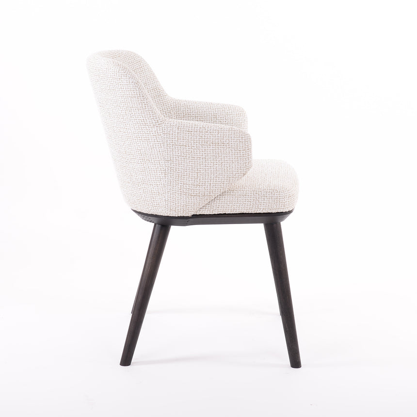 Jedálenská stolička Casey - s voliteľným čalúnením/morením 