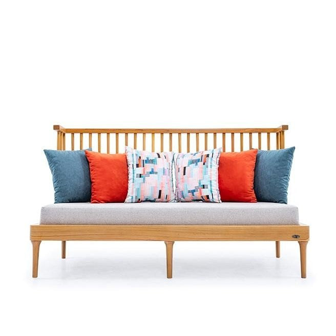 Reštauračná lavica v tvare klietky vo výbere farieb