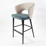 Barová stolička SIGMA II – profesionálne pohodlie a moderný dizajn