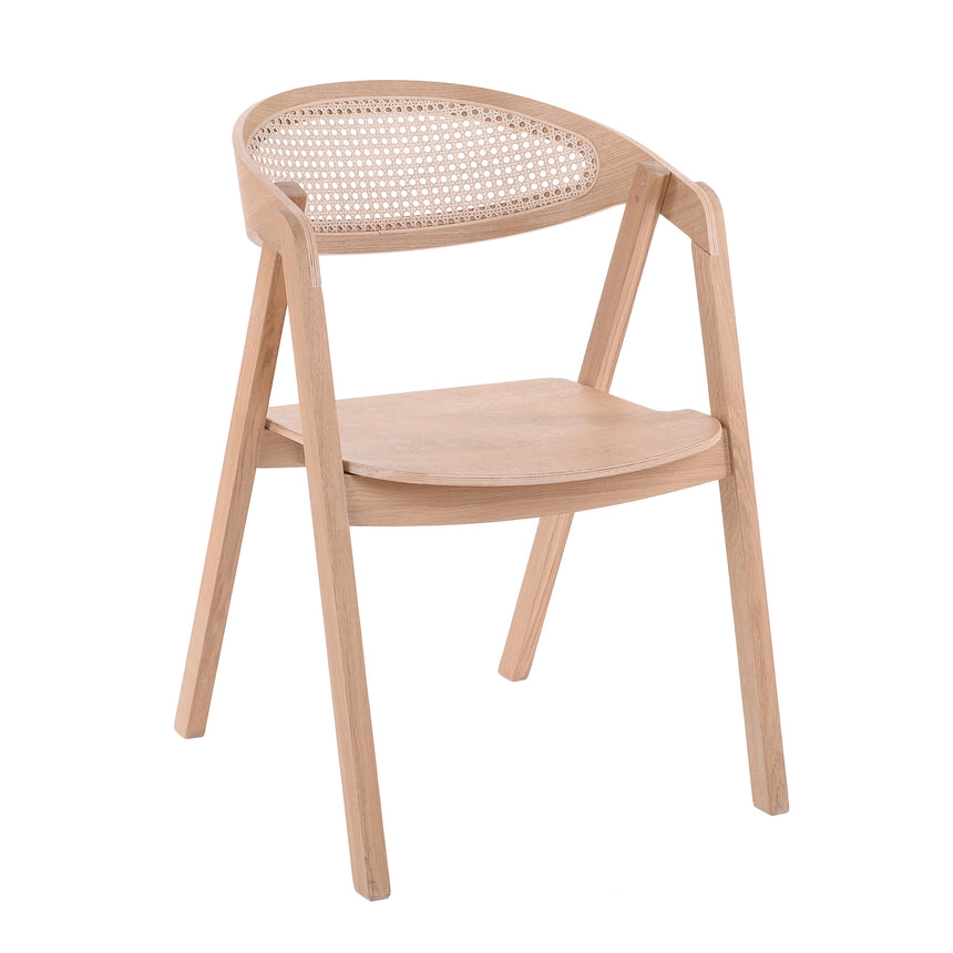 Reštauračná stolička Guru C - s voliteľným čalúnením/morením