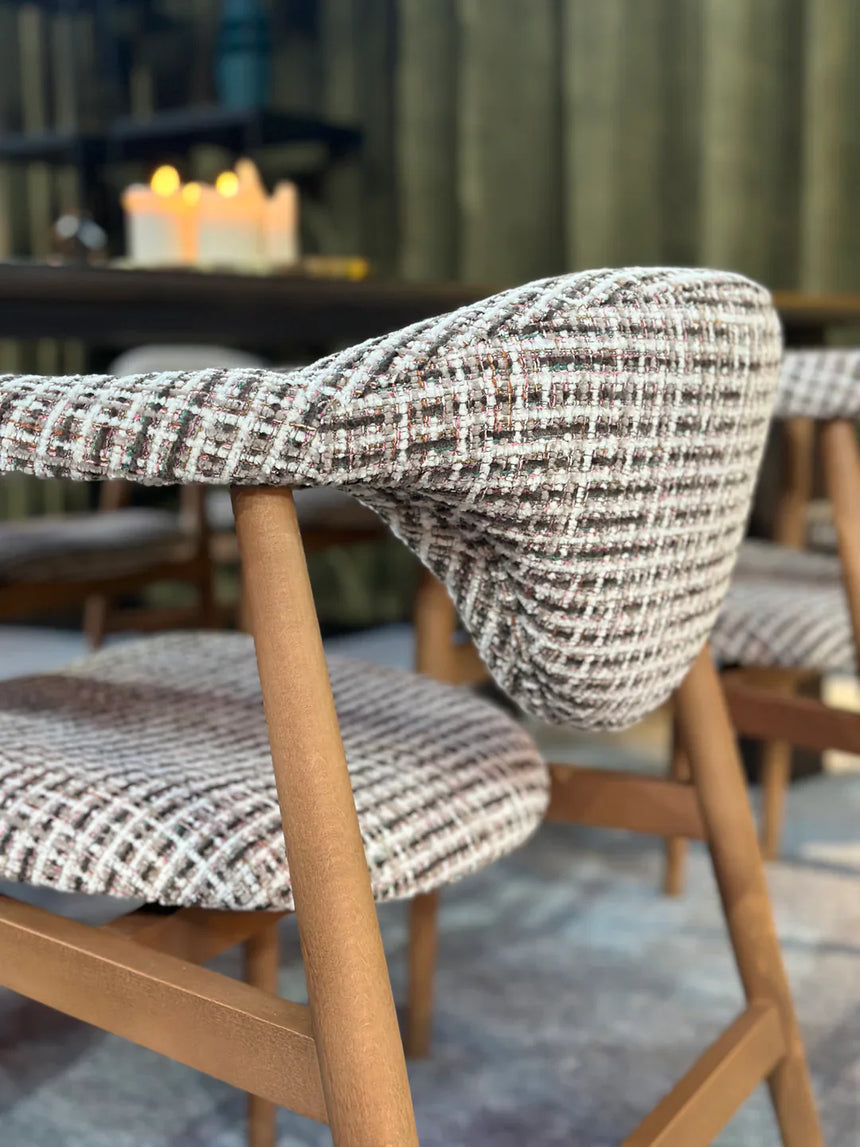 Stolička Milo, dostupná vo viacerých farbách