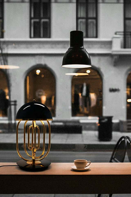 24. Stolová lampa Bottega zlatá / čierna